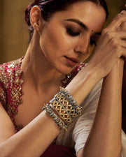 Ishani Bangle Stack
